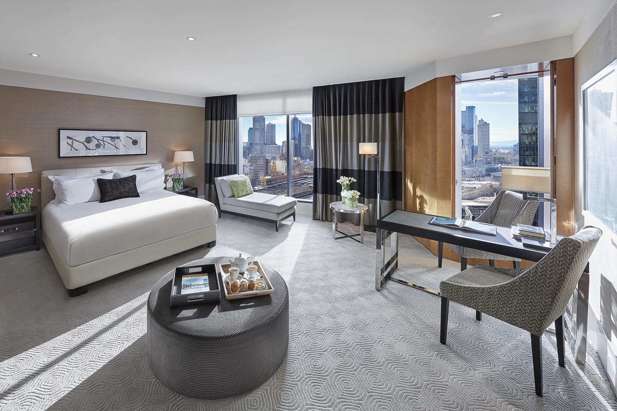 Crown Towers Melbourne Hotel Ngoại thất bức ảnh A suite at the Mandarin Oriental, New York