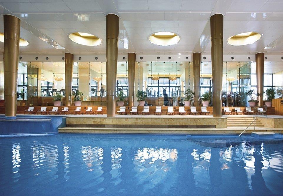 Crown Towers Melbourne Hotel Ngoại thất bức ảnh The pool at the InterContinental Berlin